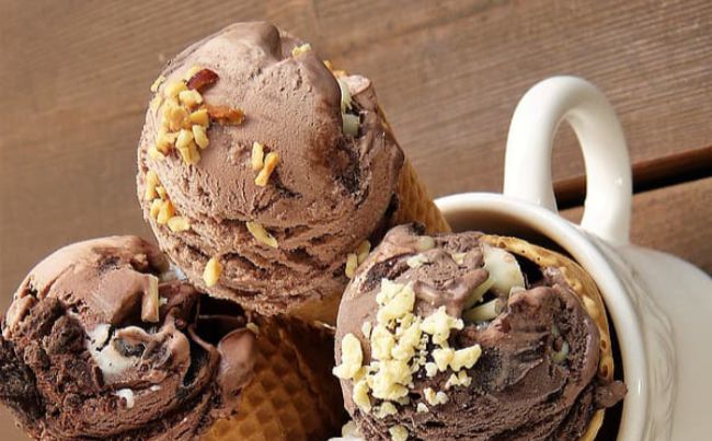 Helado de chocolate y nueces sin azúcar - Recetas de Cocina | MujerdeElite